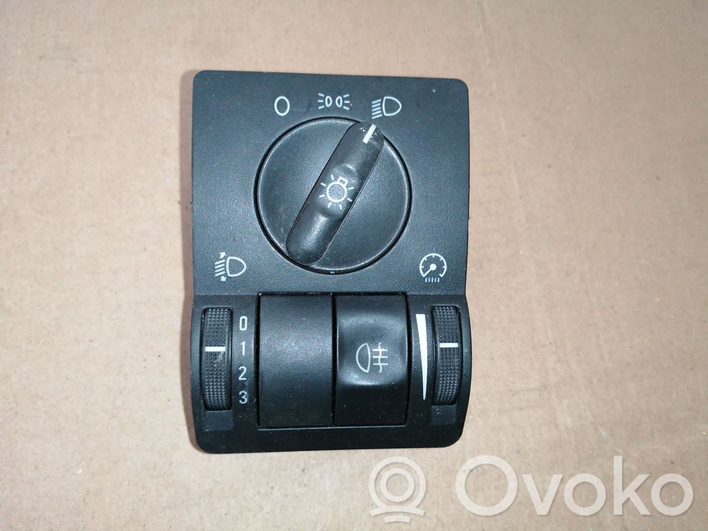 Opel Corsa C Light switch 