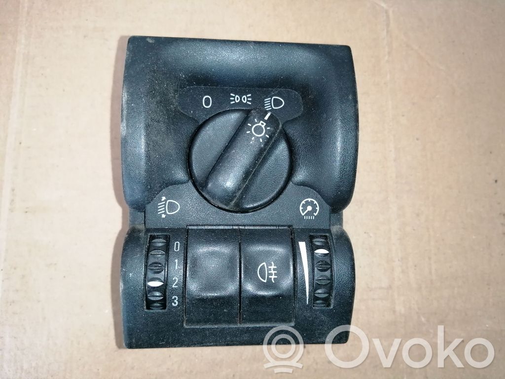Opel Vectra B Light switch 
