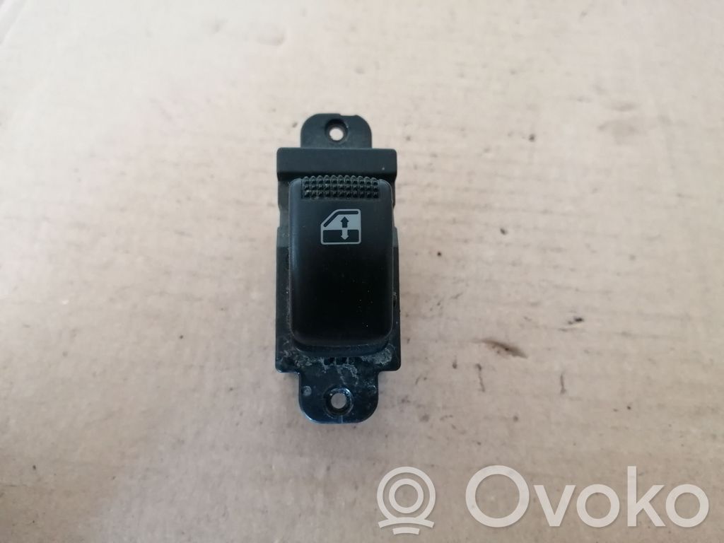 Hyundai Elantra Electric window control switch 