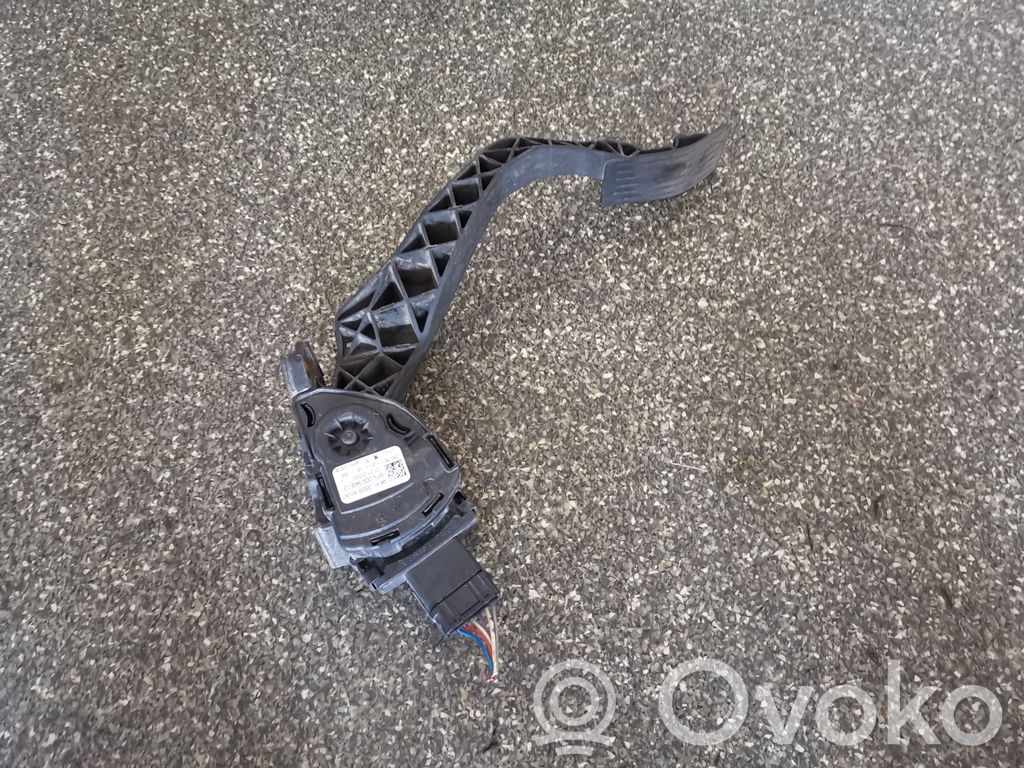 Citroen C3 Picasso Accelerator throttle pedal 
