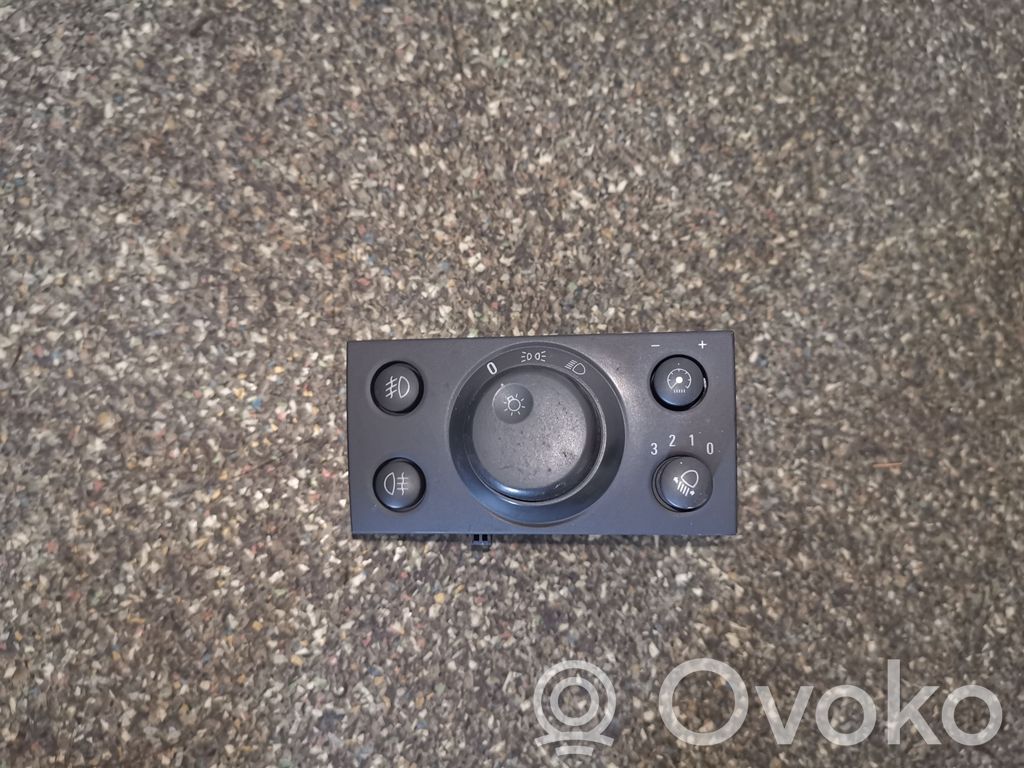 Opel Vectra C Light switch 