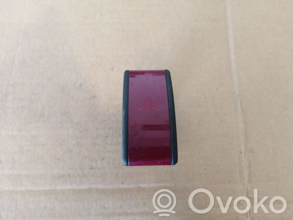 Opel Corsa C Hazard light switch 