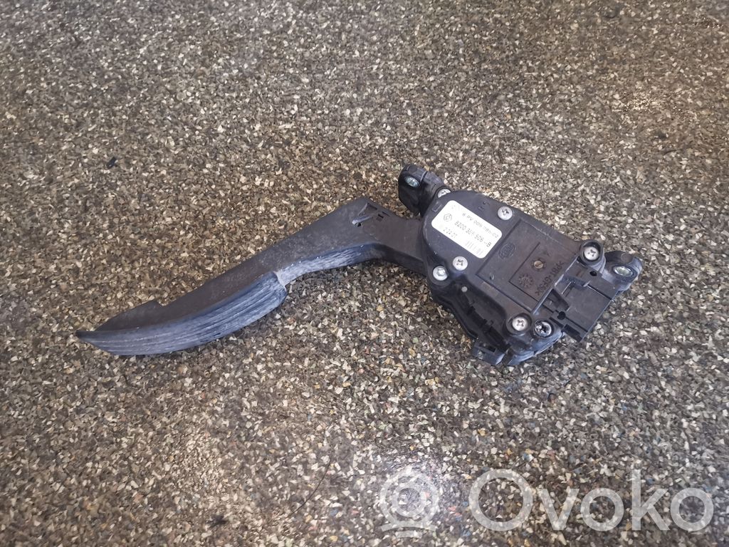 Dacia Logan I Accelerator throttle pedal 