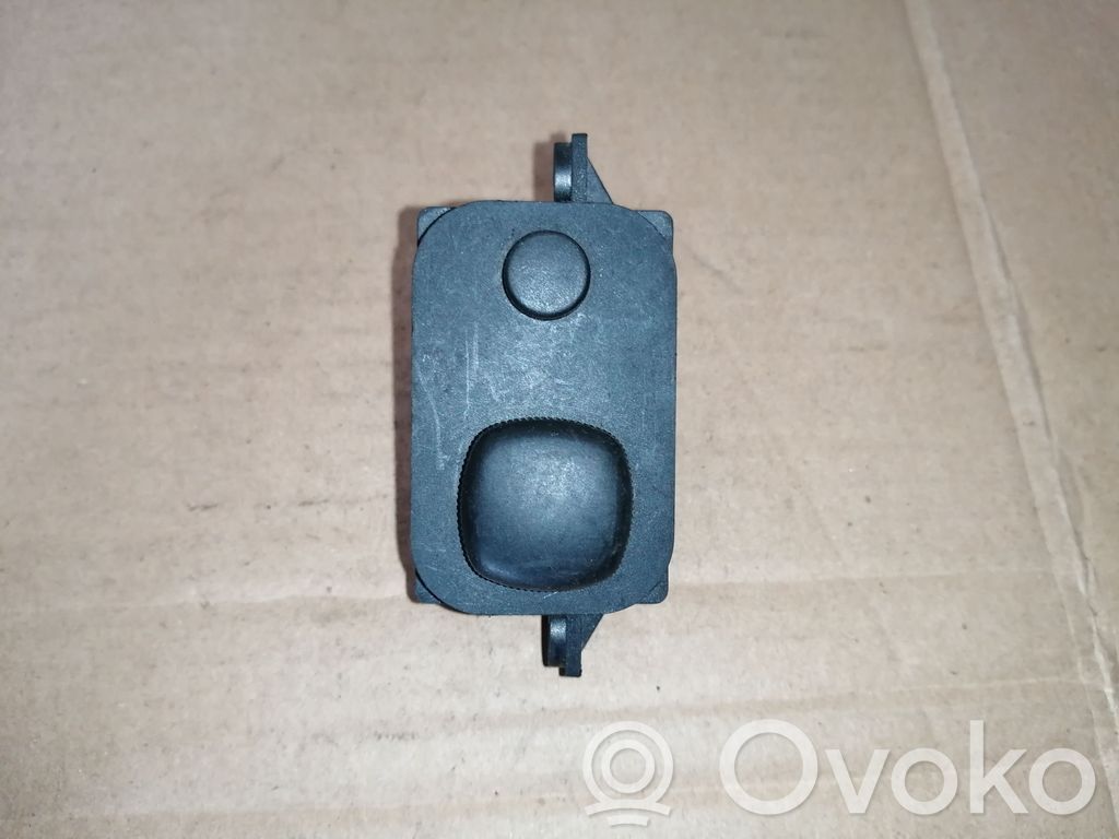 Audi A8 S8 D2 4D Steering wheel adjustment switch 