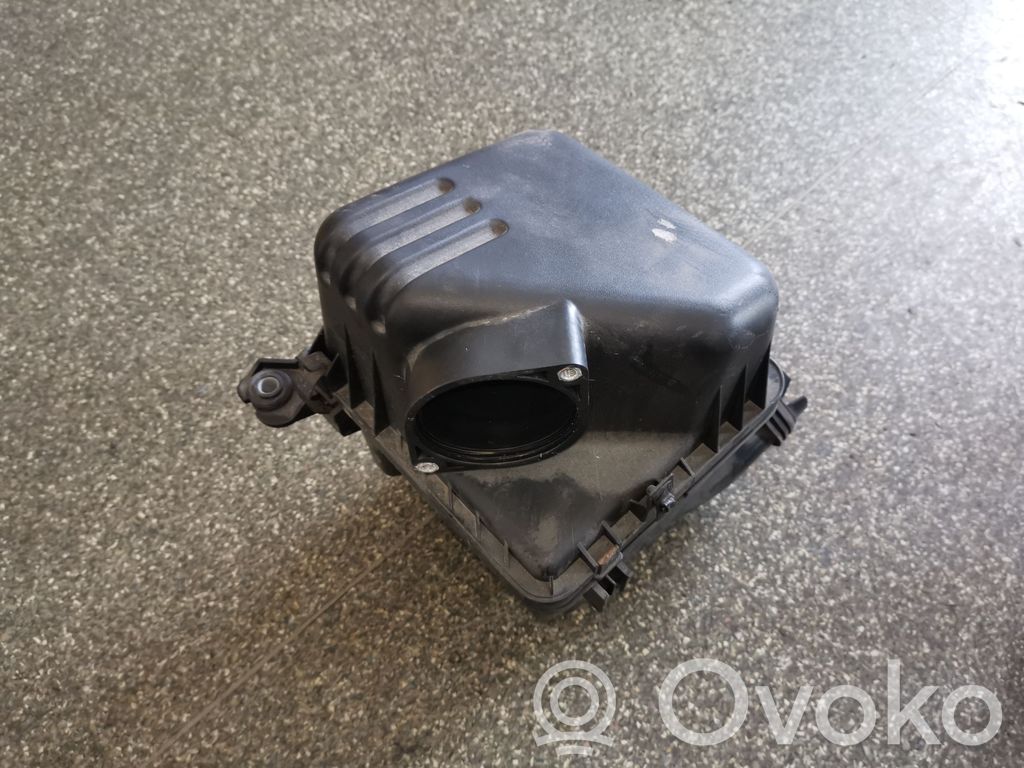 Air filter box