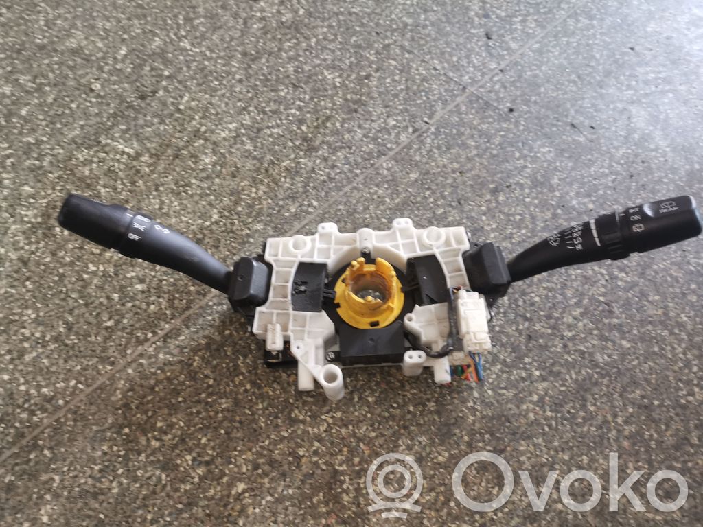 Hyundai Tucson LM Wiper turn signal indicator stalk/switch 