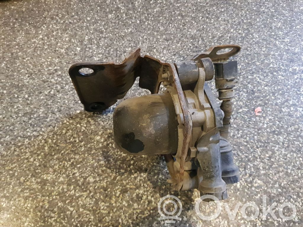 Volkswagen PASSAT CC Toissijainen ilmapumppu 