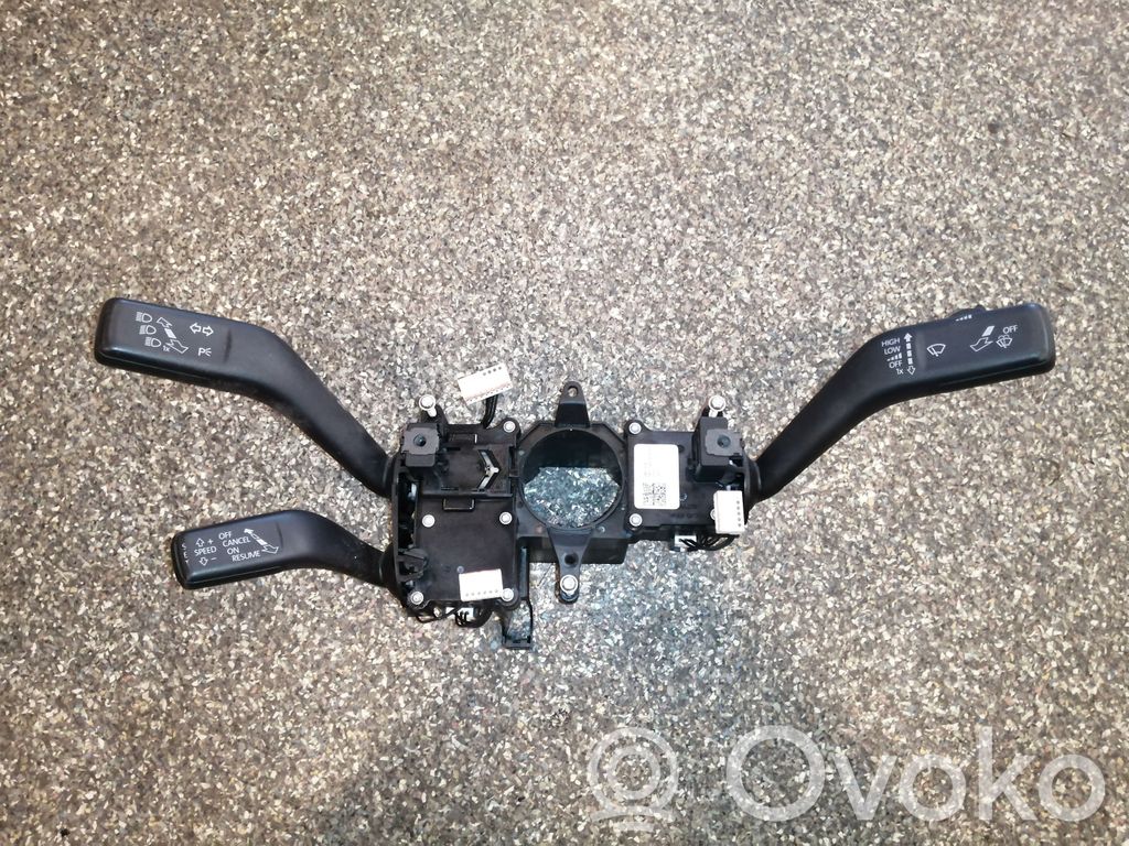 Volkswagen PASSAT CC Interruptor/palanca de limpiador de luz de giro 