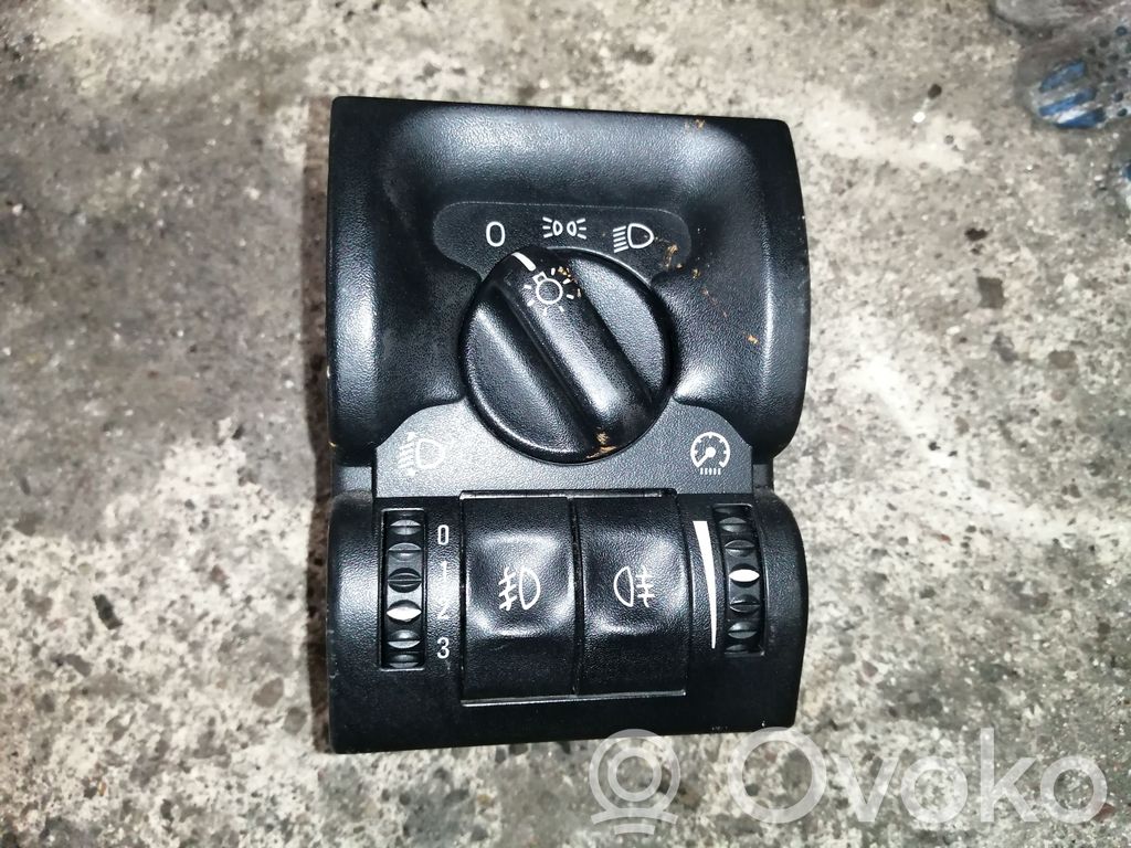 Opel Vectra B Light switch 