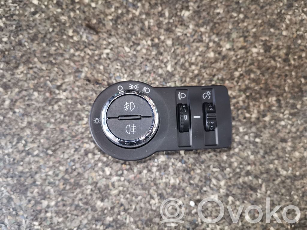 Opel Mokka Light switch 