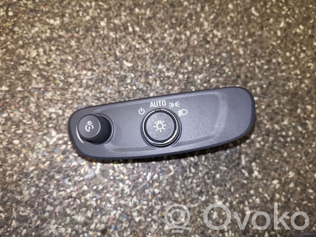 Buick Encore I Light switch 