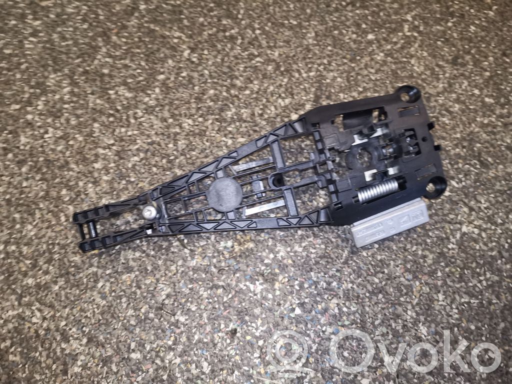 Buick Encore I Manecilla/asa externa de la puerta trasera 