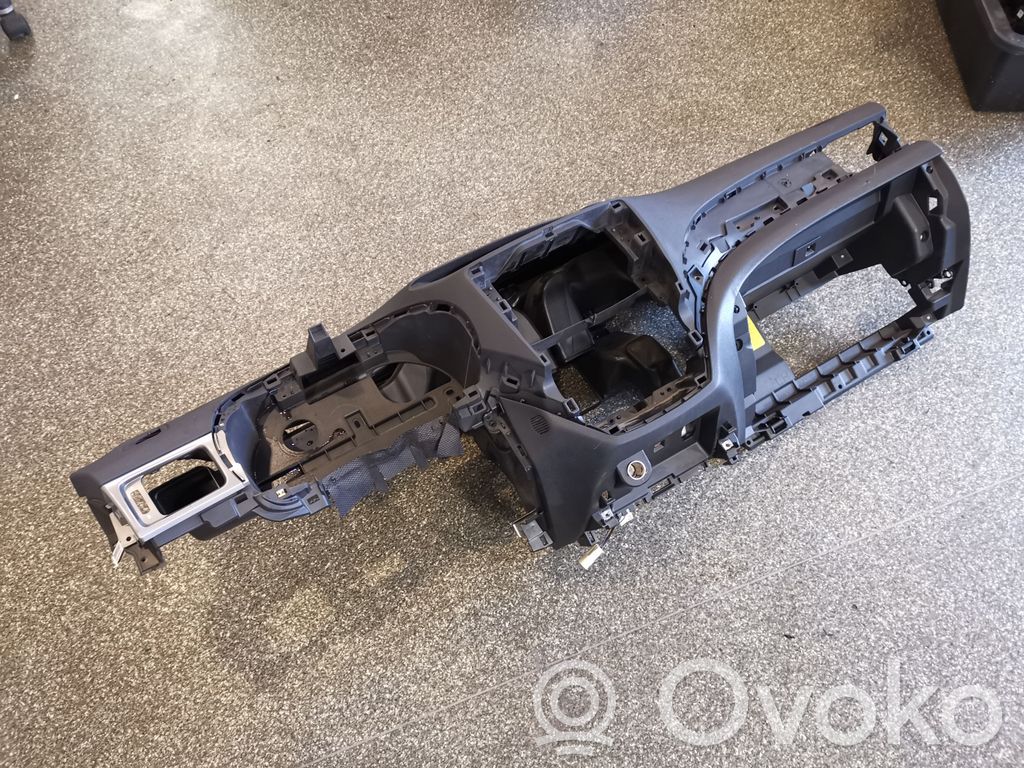 Subaru Forester SH Panelė 