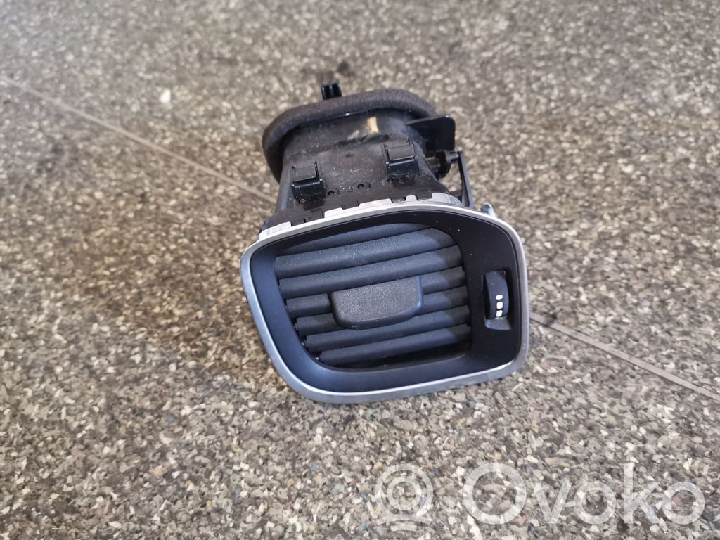 Volvo S60 Šoninės oro grotelės 