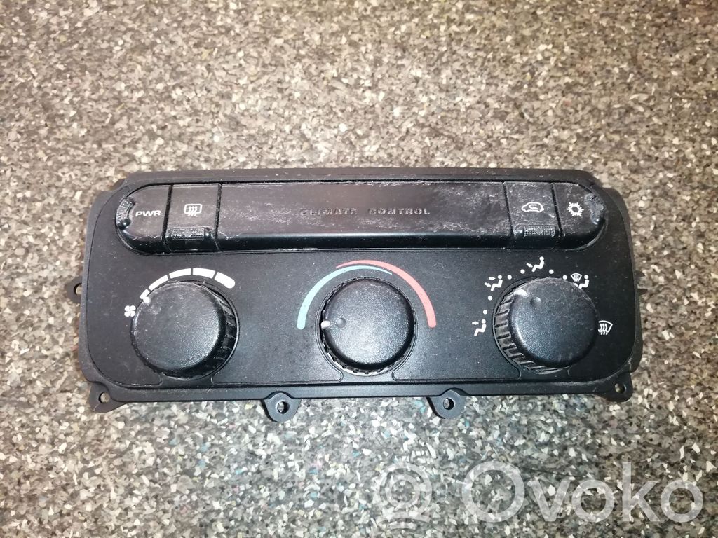 Chrysler Voyager Climate control unit 