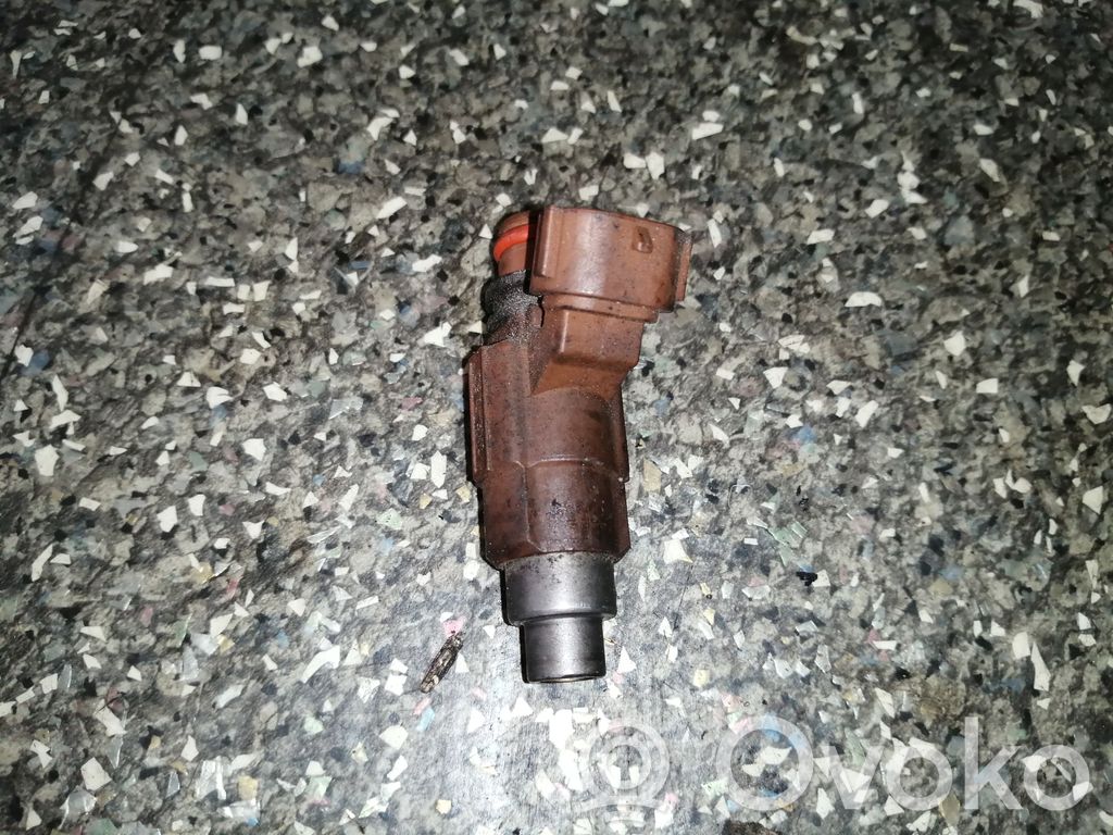 Mazda Premacy Fuel injectors set 