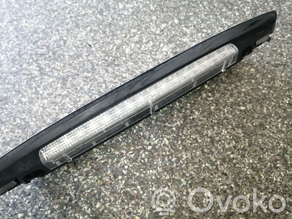 Citroen C6 Third/center stoplight 