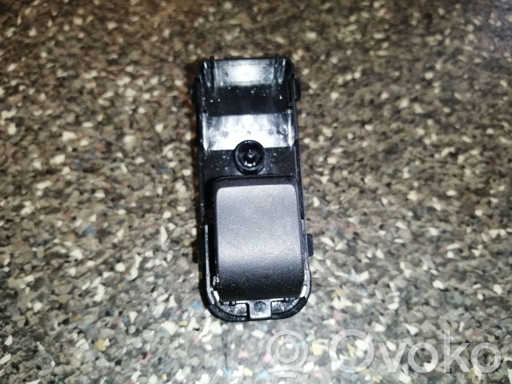 Mazda CX-3 Electric window control switch 