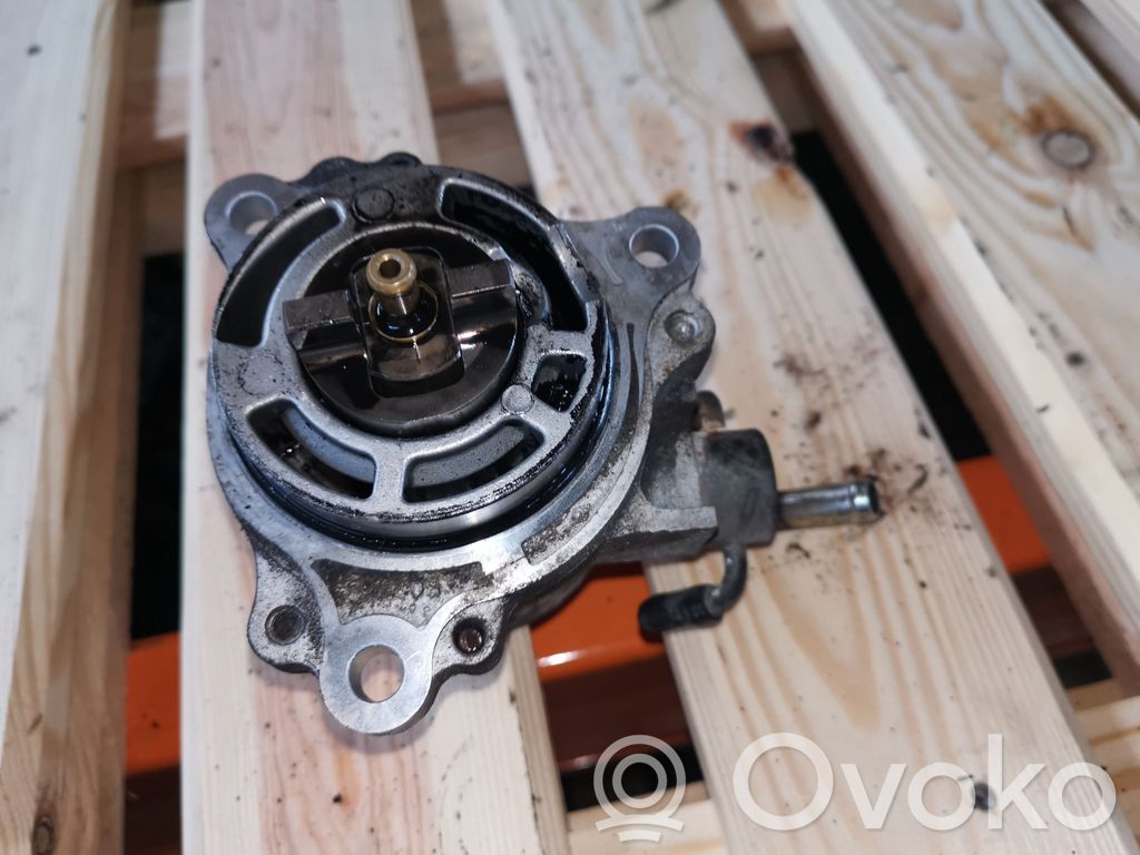 Mazda Premacy Vacuum pump 