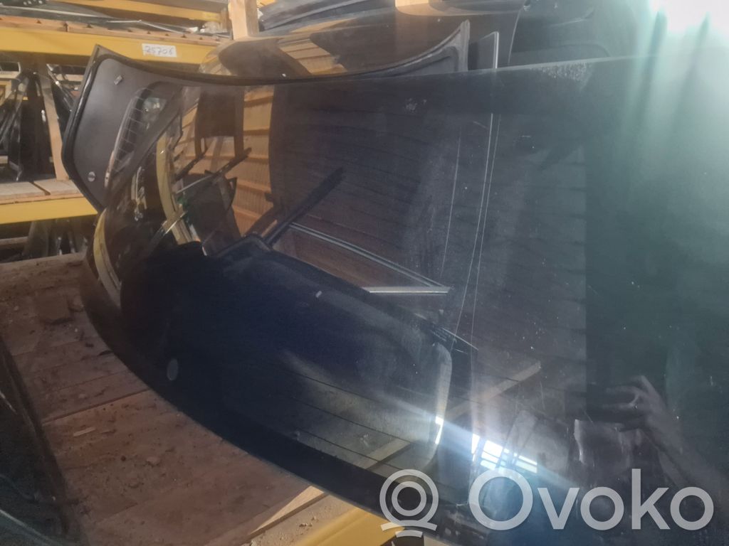 Rear windscreen/windshield window
