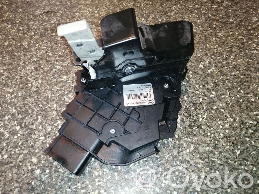 Ford S-MAX Priekšpusē slēdzene 
