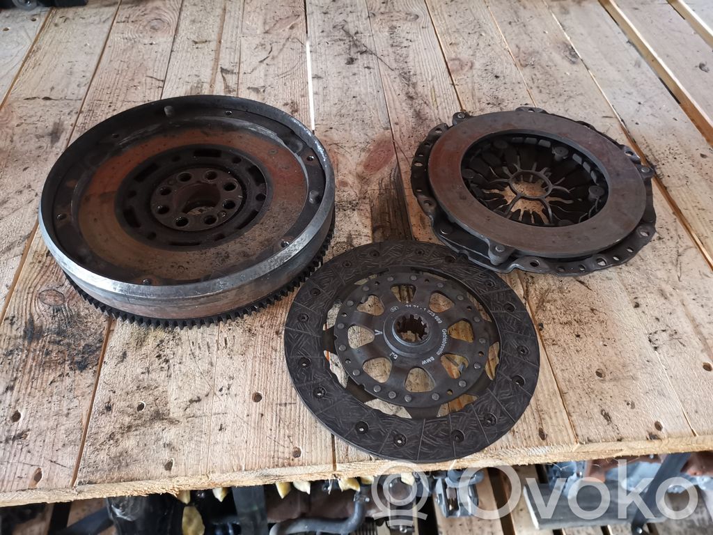 Kit d'embrayage   1223689,21211223689