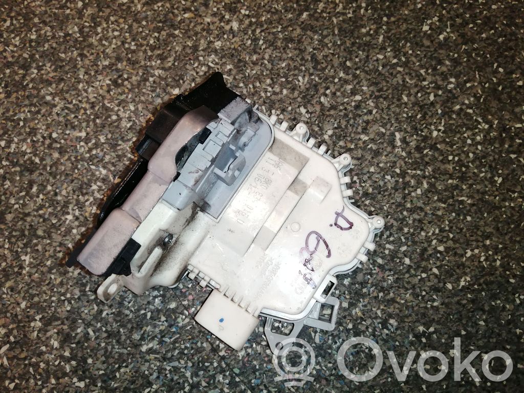 Audi A4 S4 B8 8K Zamek drzwi tylnych 