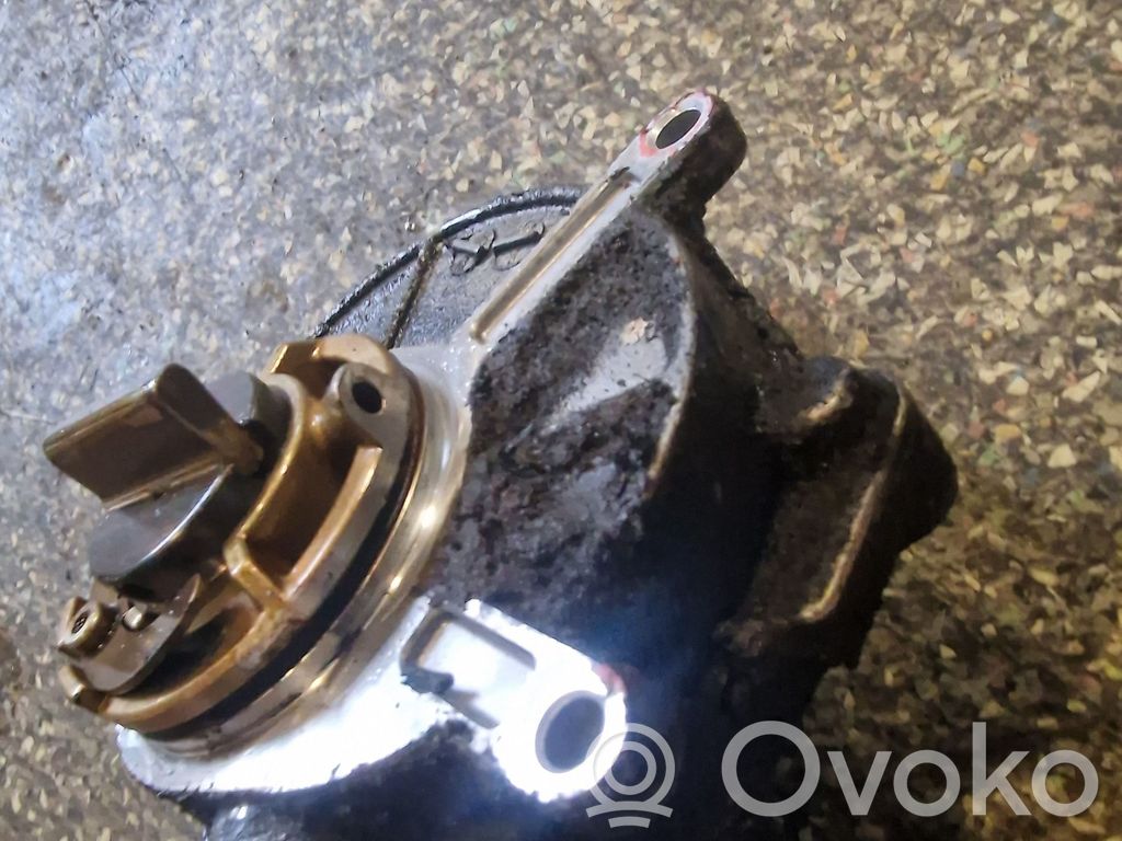 Audi A6 S6 C6 4F Vacuum pump 