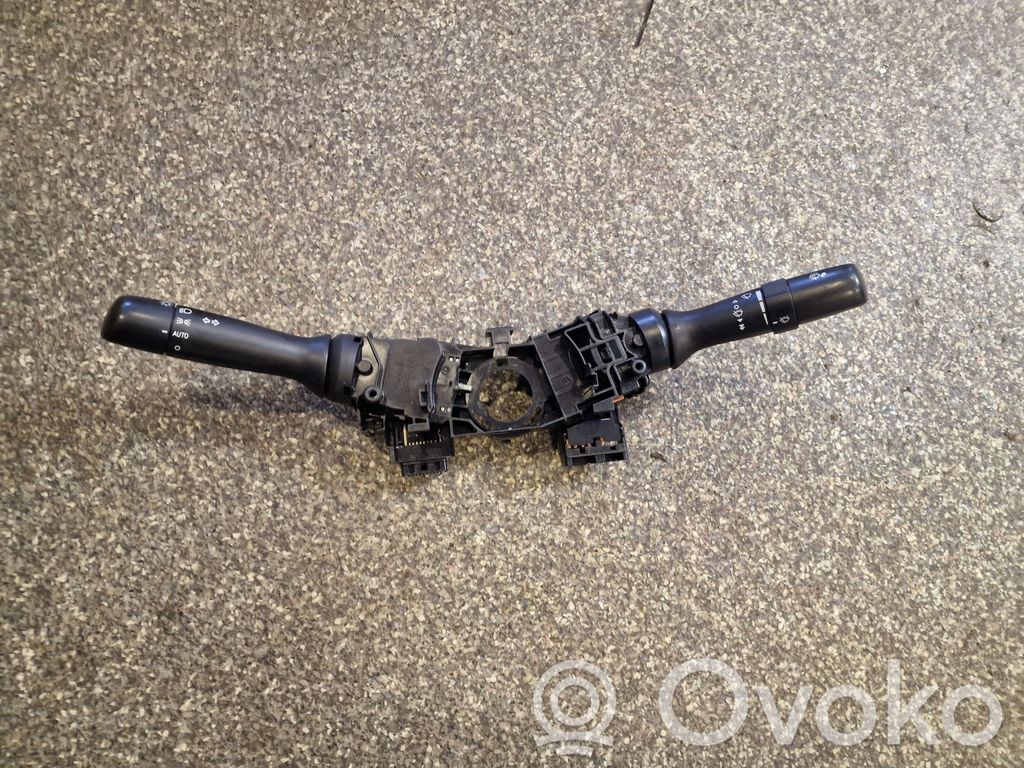Subaru Legacy Wiper turn signal indicator stalk/switch 