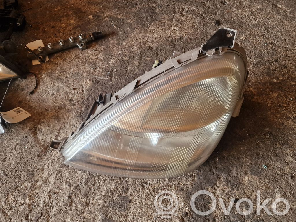 Mercedes-Benz A W168 Lampa przednia 