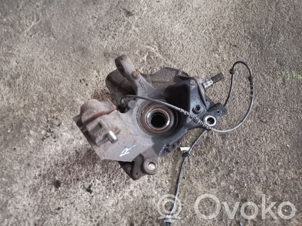 Front wheel hub