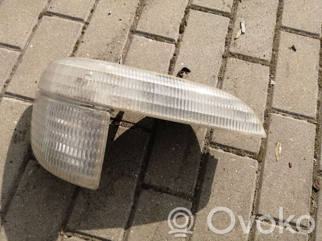 Ford Explorer Front indicator light 