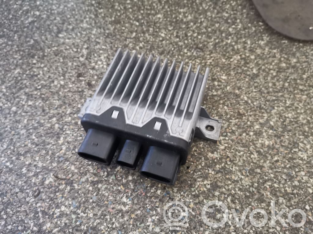 Audi A6 S6 C7 4G Coolant fan relay 