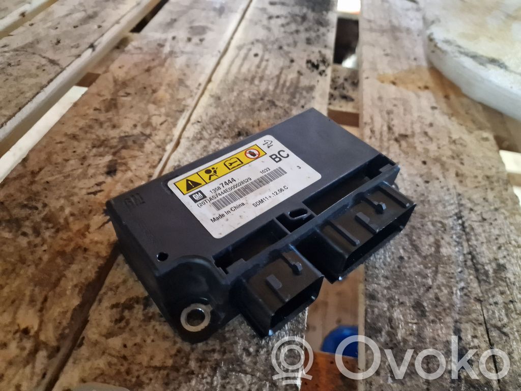 Chevrolet Captiva Airbag control unit/module 