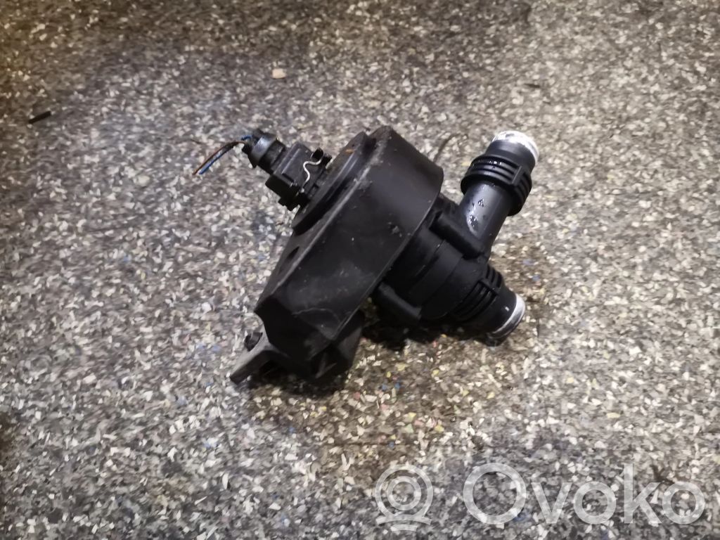 BMW 5 E60 E61 Zusatzwasserpumpe 