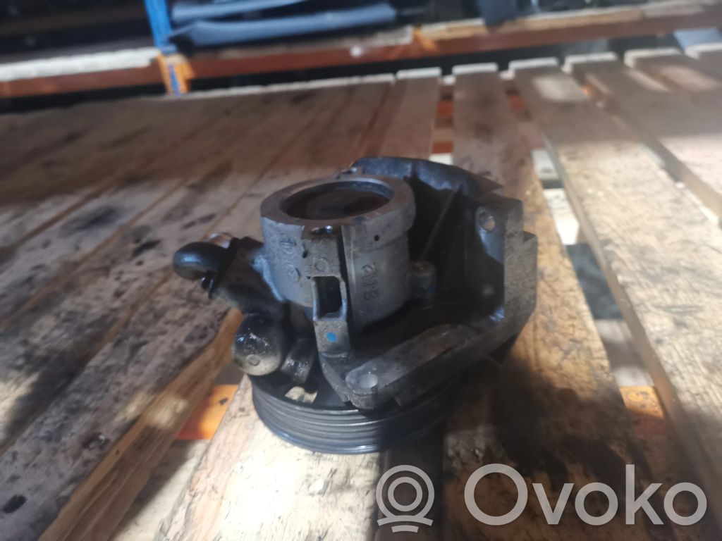 Power steering pump