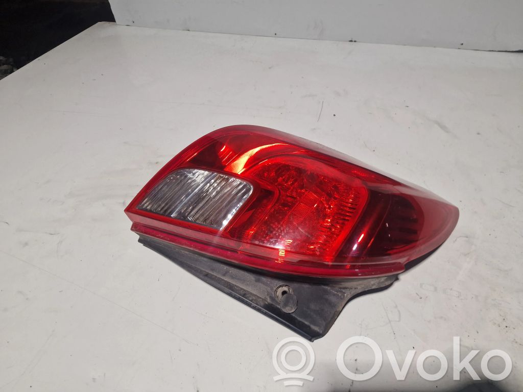 Rear/tail lights