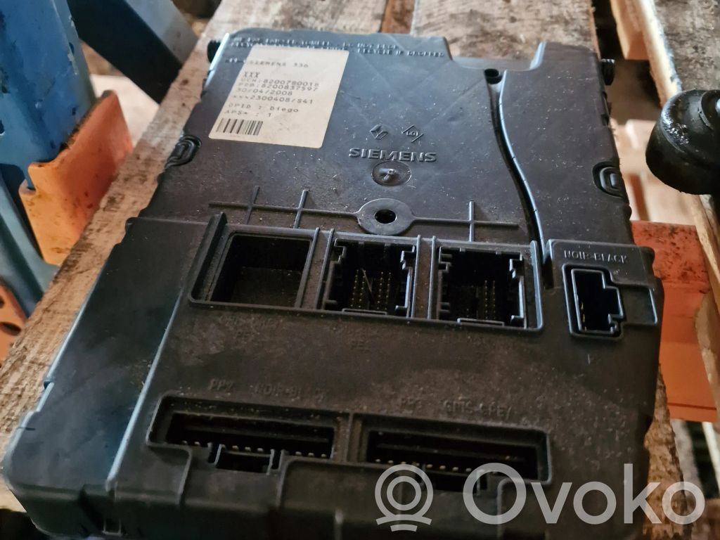 Renault Megane II Module de fusibles 
