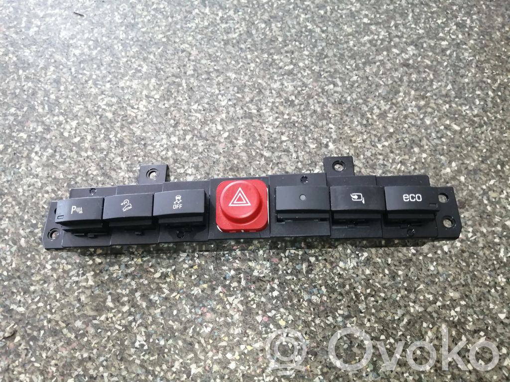 Opel Antara Botón interruptor de luz de peligro 