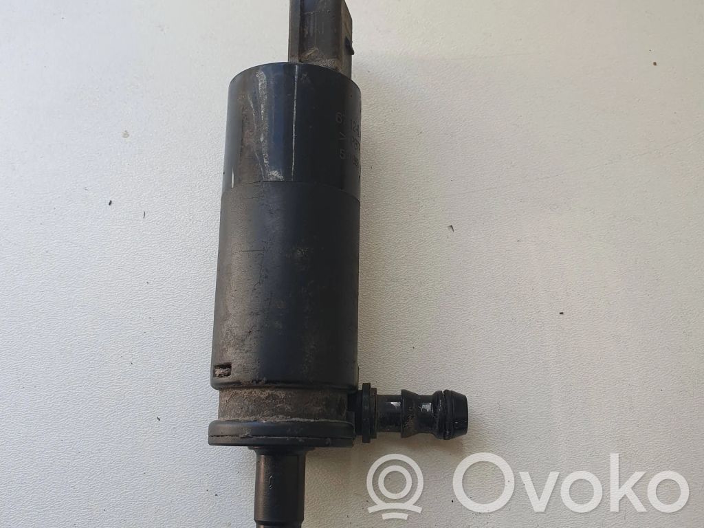 Headlight washer pump   6973097,57786310,1108659,1112804,1209387,1J0955681,2M2113K082AA,3B0955681A,67120154875,67126973097,67128362157,67128377430,67128377613,YM2113K082BA
