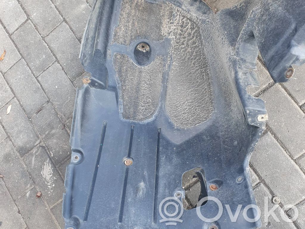 Apakšspārns   173701110,7033749,7896605