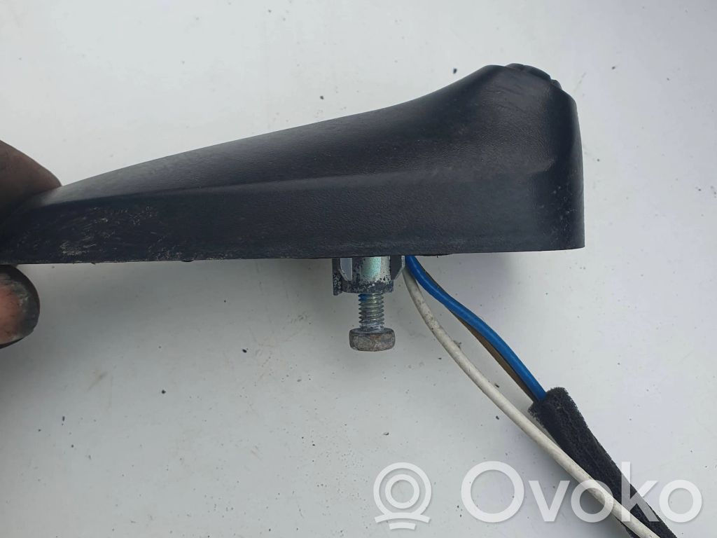 Buick Encore I GPS-pystyantenni 