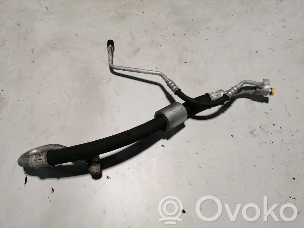 BMW 3 E90 E91 Air conditioning (A/C) pipe/hose 