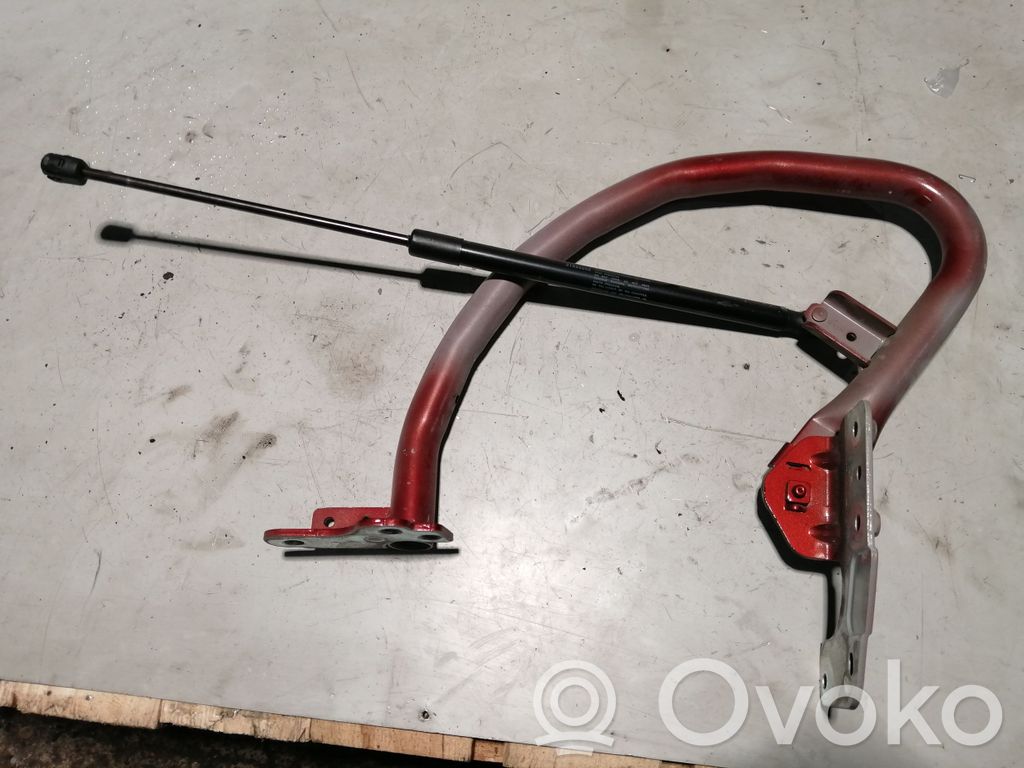 Volvo S60 Tailgate/trunk/boot hinge 