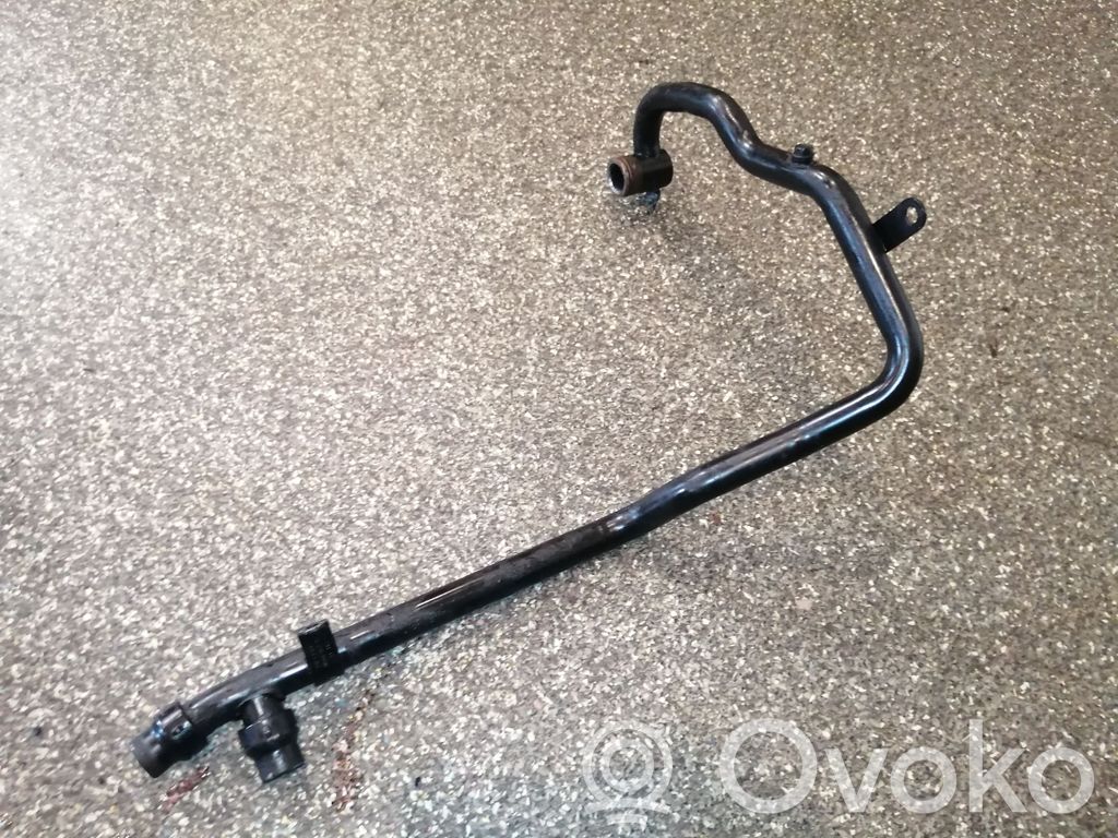 Audi Q7 4L Engine coolant pipe/hose 
