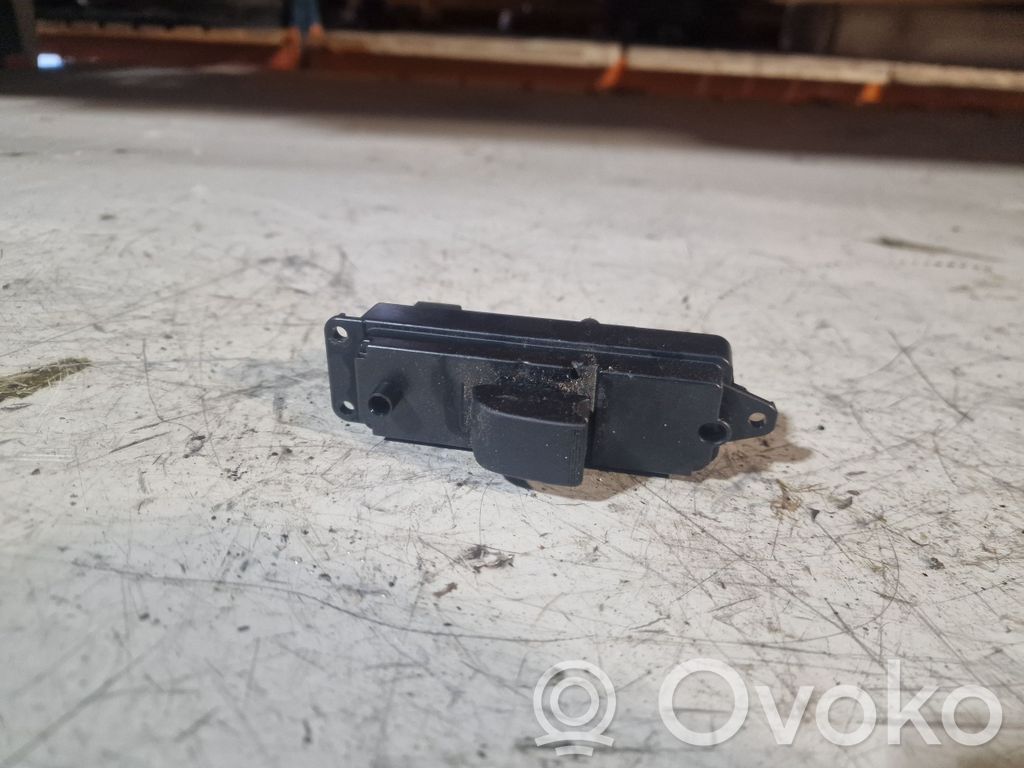 Mazda 6 Electric window control switch 