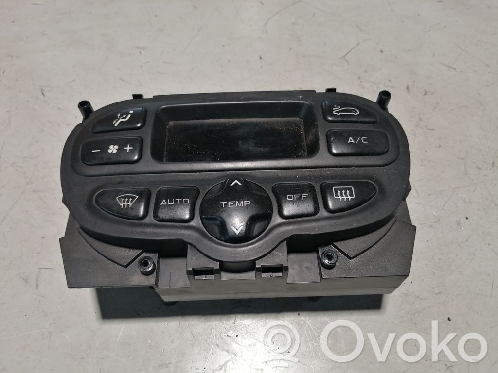 Peugeot 206 Climate control unit 