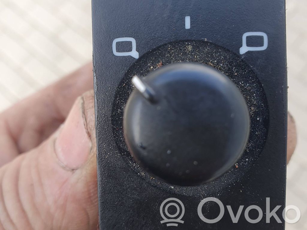 Audi A6 S6 C5 4B Wing mirror switch 