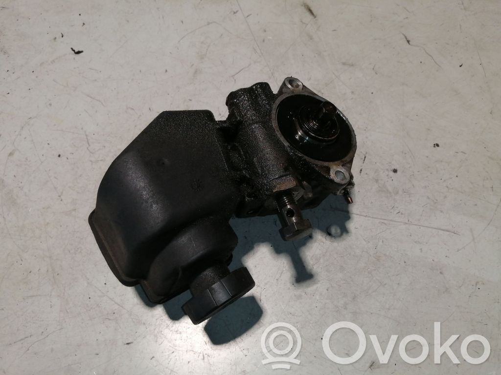 Cadillac BLS Ohjaustehostimen pumppu 
