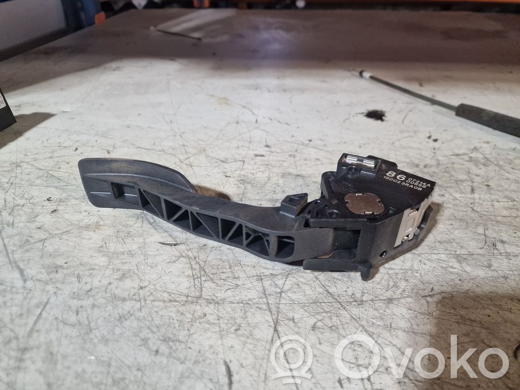 Nissan Juke I F15 Accelerator throttle pedal 